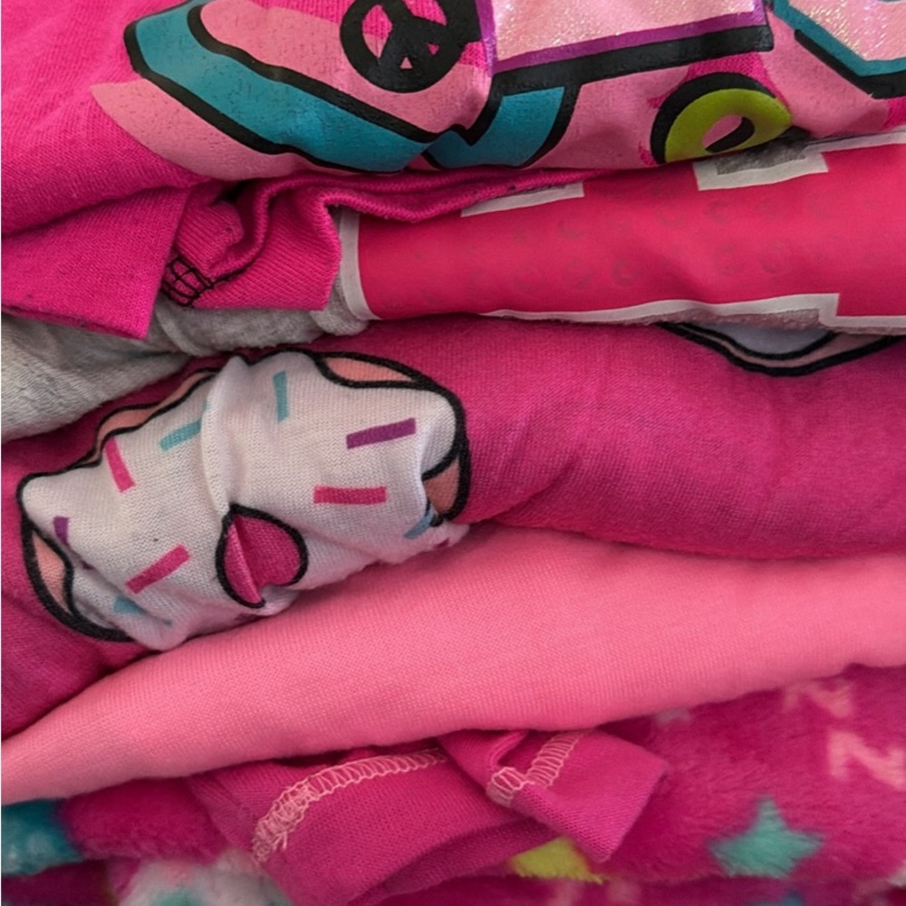 🔴SOLD!!!!🔴Girls Bundle Of Clothes!!!